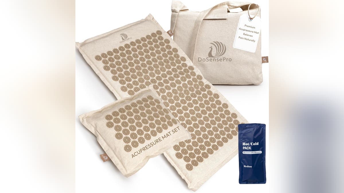 Gift mom deep relaxation with this mat set.