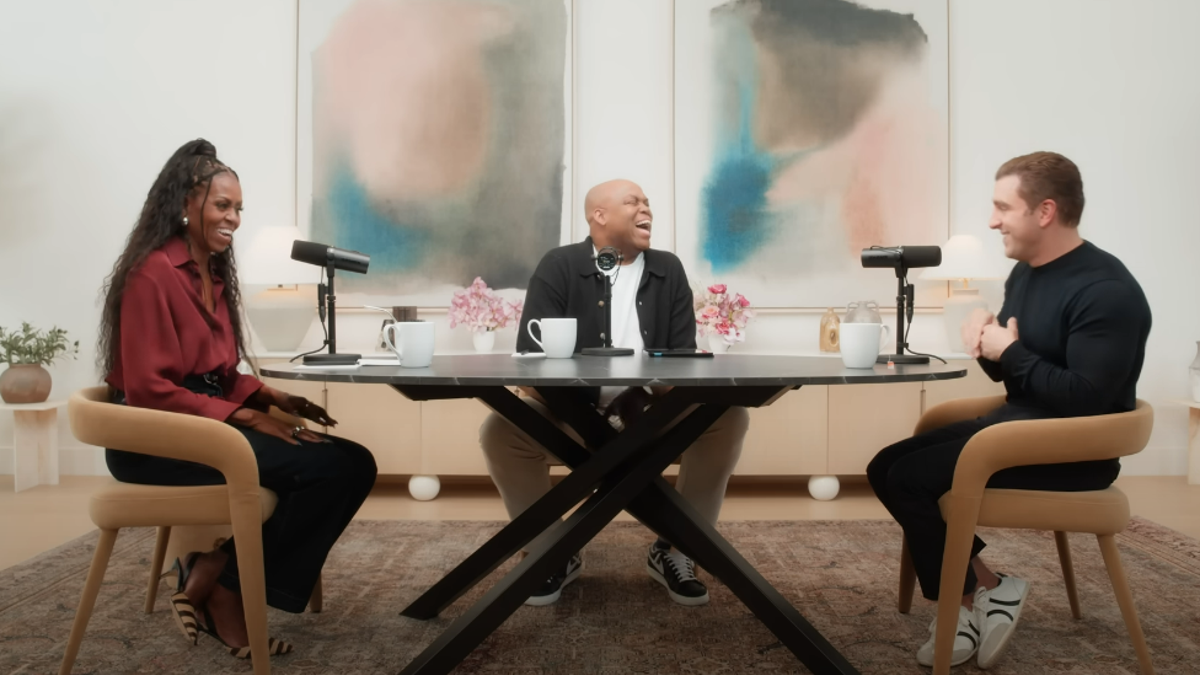 Michelle Obama and her brother host a podcast