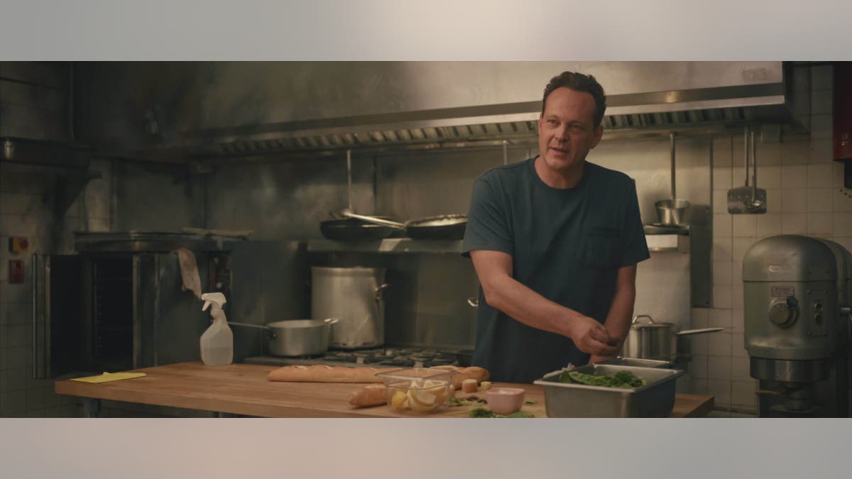 vince vaughn cooking in nonnas