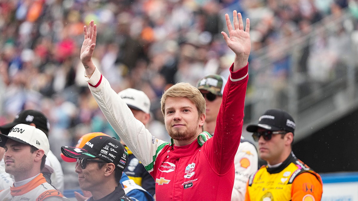 Robert Shwartzman waves