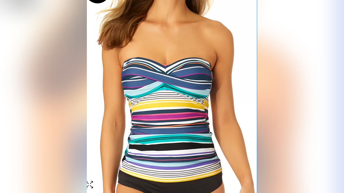 The stripe pattern is very flattering and it comes with removable straps.