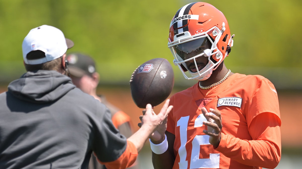 Shedeur Sanders at mini camp