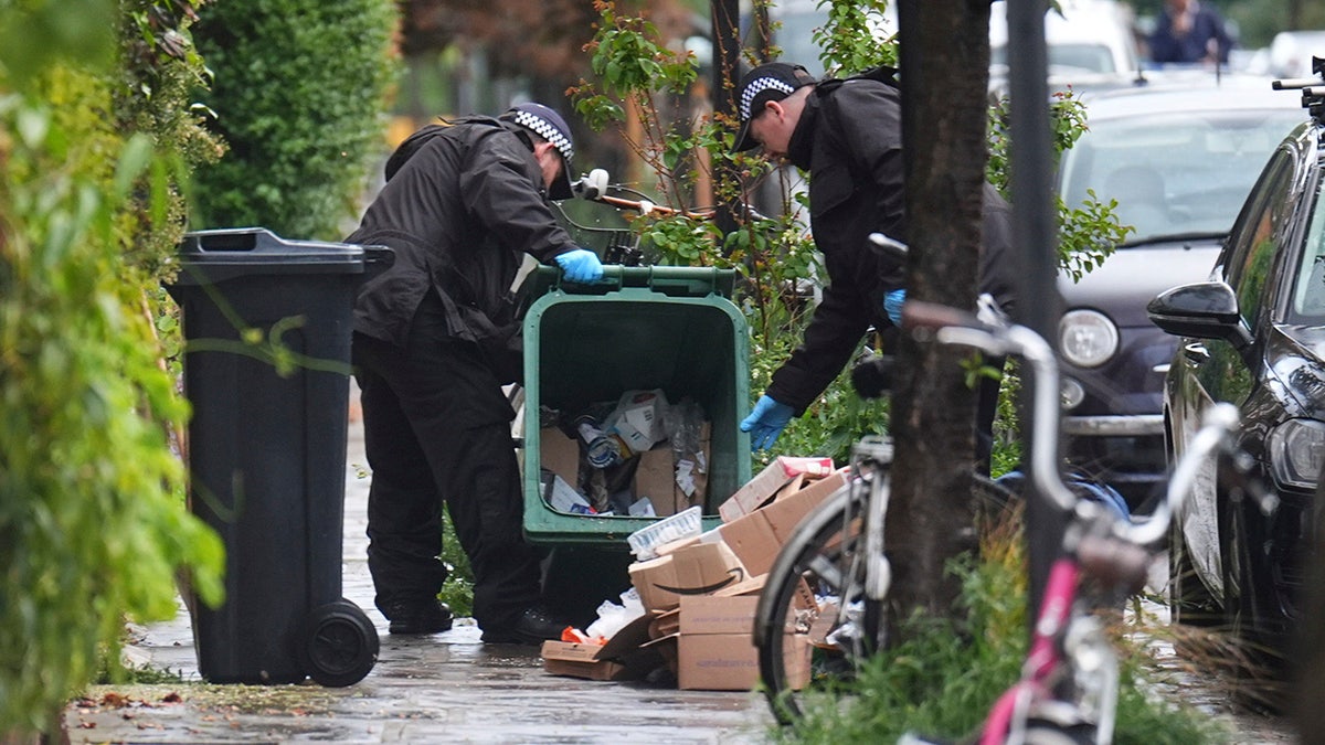 Police investigate London fire