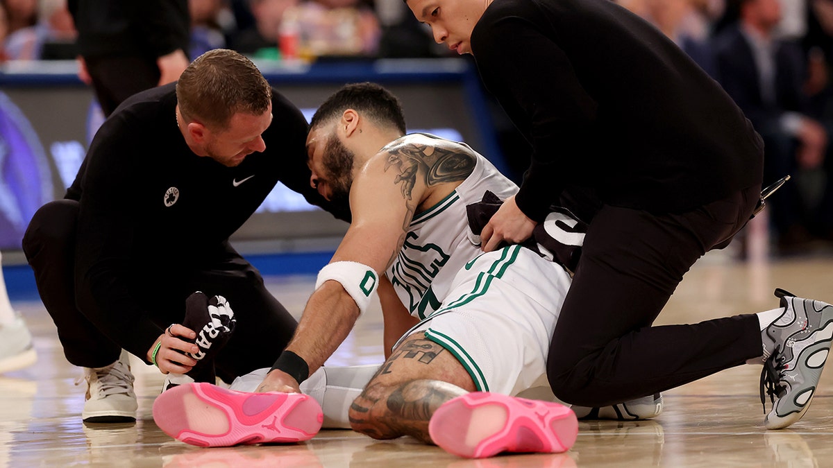 Jayson Tatum hurt