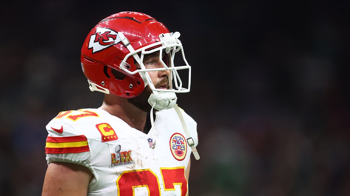 Travis Kelce vs Eagles