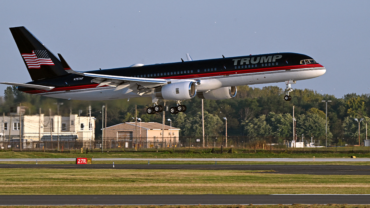 Trump jet 