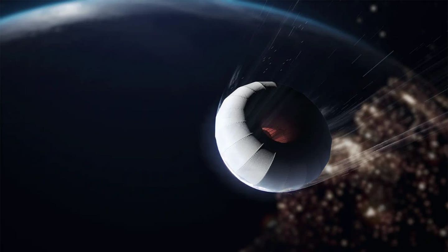 2 space capsule marks milestone for bringing cargo back from orbit