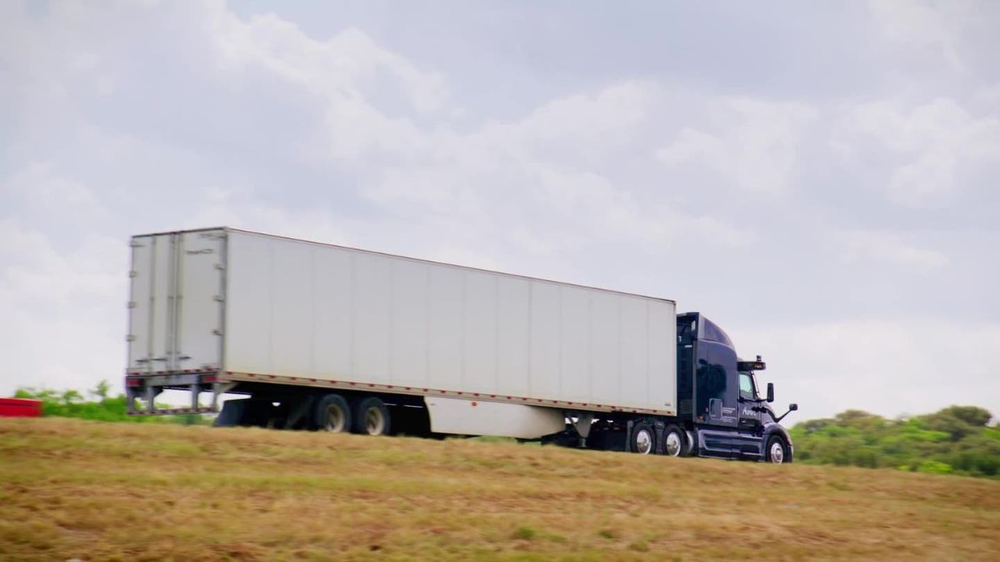 6 driverless robotrucks are now on the road in this state