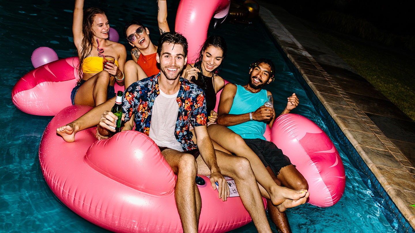 summer travel parties