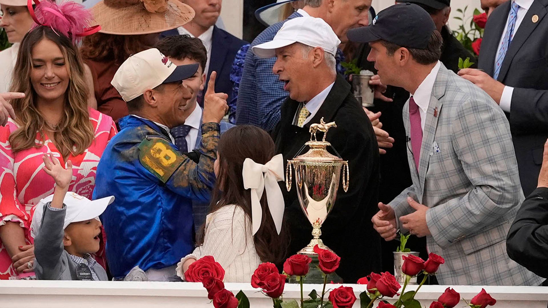 Junior Alvarado celebrates