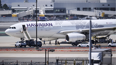 Hawaiian Airlines flight diverted on San Diego tarmac over possible bomb threat; person arrested