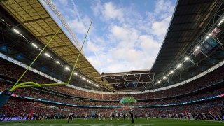 NFL Un experto en el terreno de juego dice que jugar un partido internacional en un campo de Brasil es «todo un reto» y que incluso tuvo que recortar el césped con unas tijeras