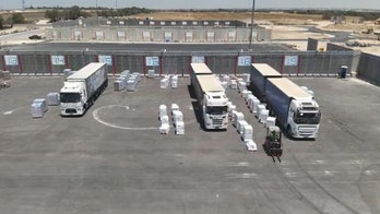 As Israel faces blame for the hunger crisis in Gaza, UN's own data shows most of its aid is looted
