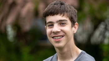 Teen with unnamed condition can't eat any food, baffling doctors worldwide