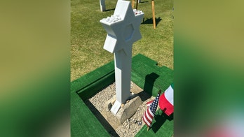 Jewish war hero buried in Italy gets right headstone changed 80 years later