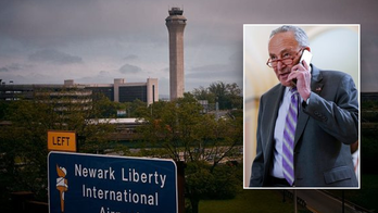 Schumer calls on Transportation Secretary Duffy to 'immediately fix' Newark Airport situation
