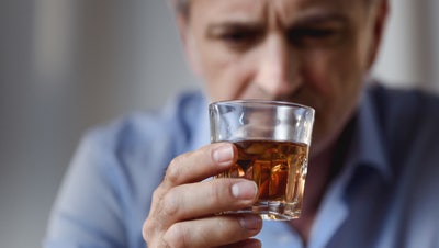 Addiction expert shares the biggest health risks during addiction treatment - Fox News