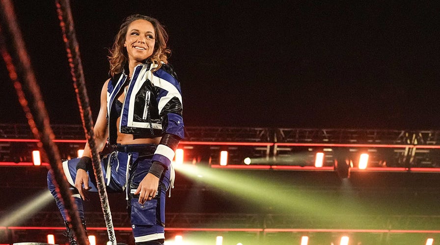WrestleMania 41 fans launch into 'USA' chants after national anthem