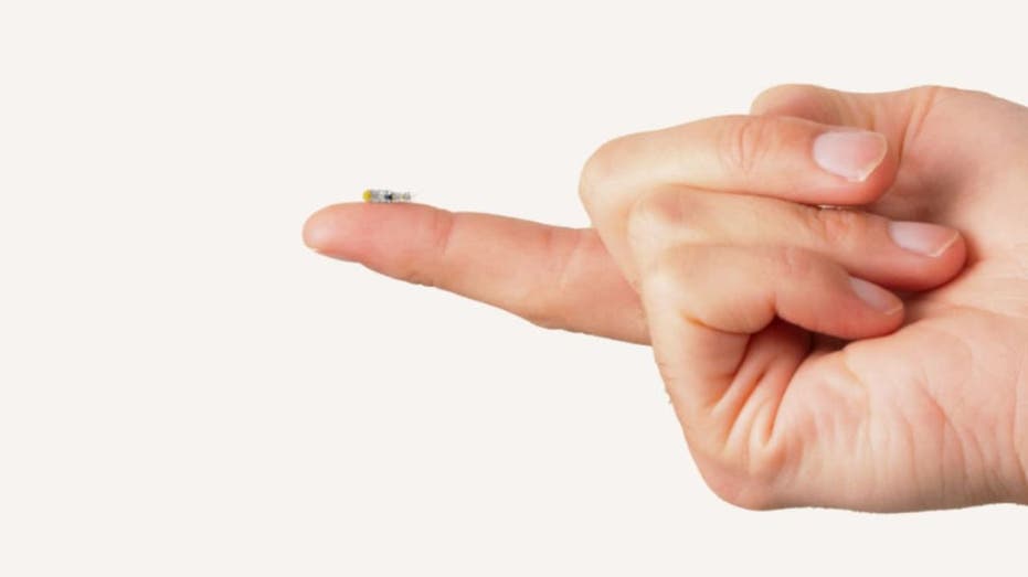 Rice-sized robot could make brain surgery safer and less invasive