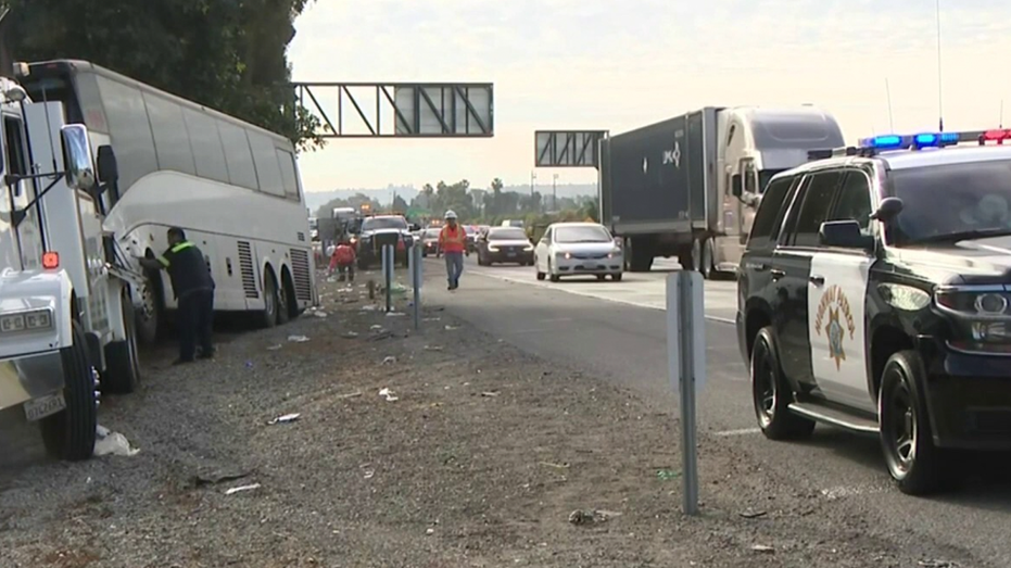 Los Angeles tour bus crash leaves 1 dead, 32 hospitalized on Mother’s Day