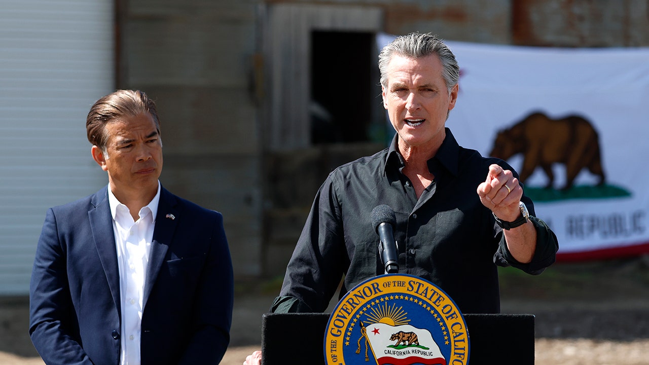 Federal judge dismisses California's lawsuit over Trump tariffs, citing jurisdiction issue