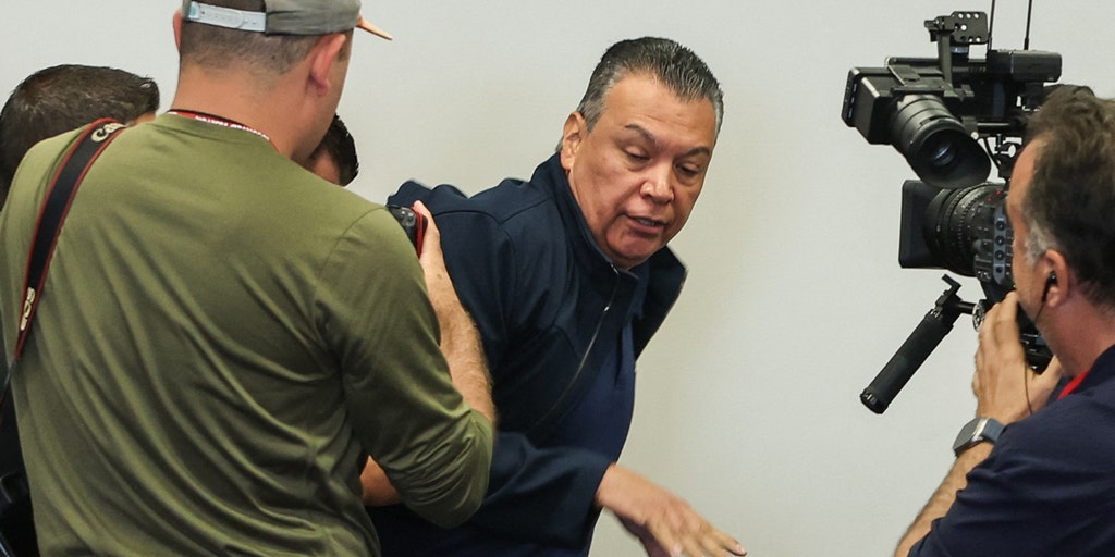https://a57.foxnews.com/static.foxnews.com/foxnews.com/content/uploads/2025/06/1024/512/alex-padilla-4.jpg?ve=1&tl=1