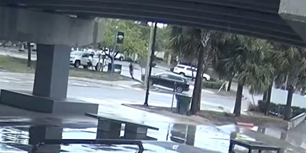 https://a57.foxnews.com/static.foxnews.com/foxnews.com/content/uploads/2025/06/1024/512/fl-hit-and-run-road-rage.jpg?ve=1&tl=1