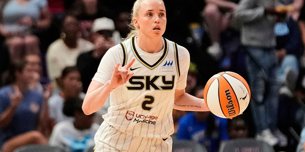 Ex-WNBA star critical of rookie Hailey Van Lith | Fox News