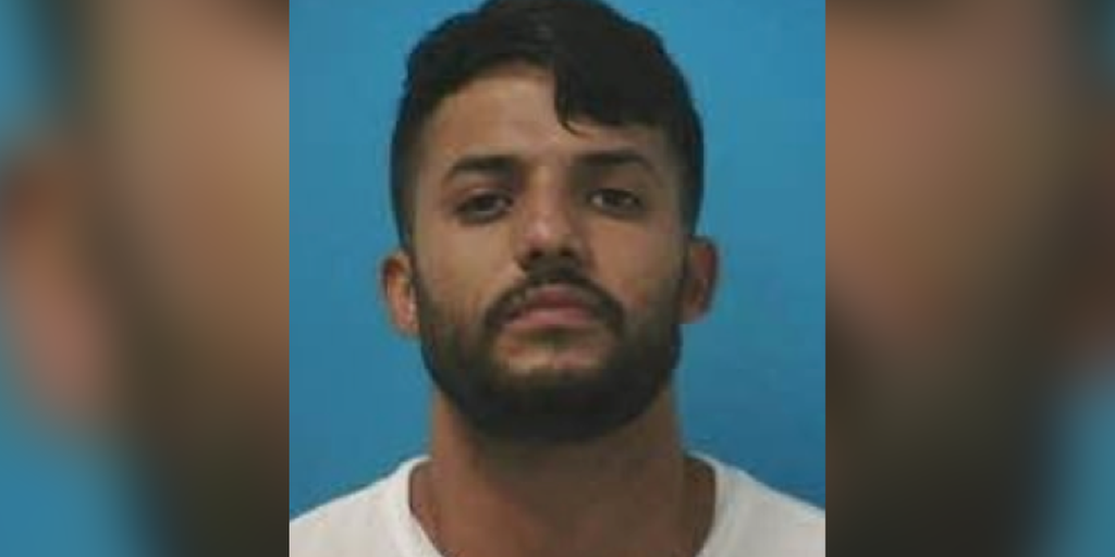 https://a57.foxnews.com/static.foxnews.com/foxnews.com/content/uploads/2025/06/1024/512/nashville-police-searching-for-suspect-in-hit-and-run.png?ve=1&tl=1