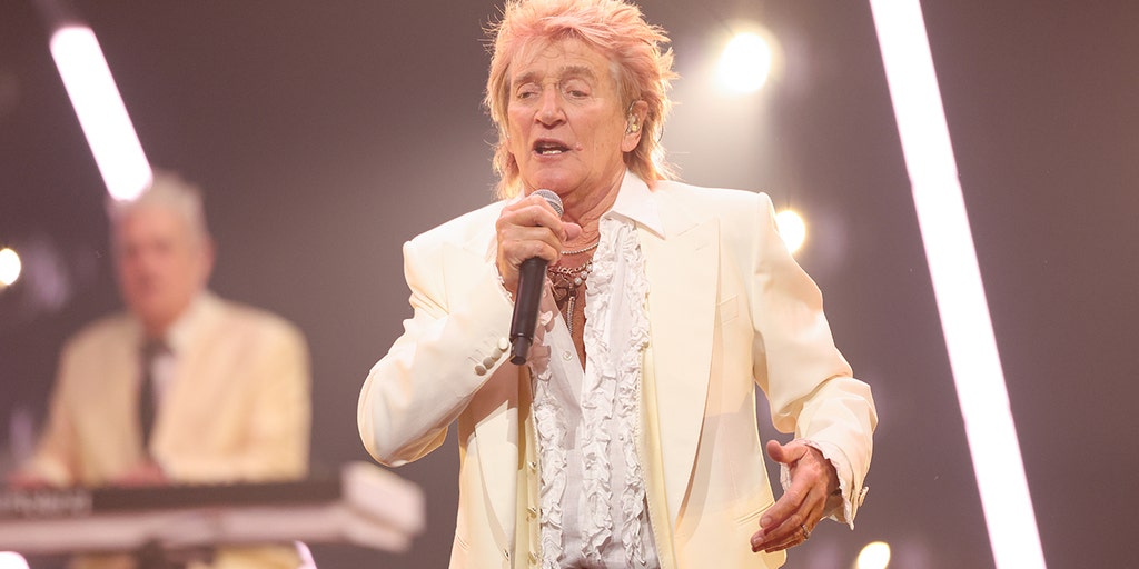 Rod Stewart 'devastated' over multiple concert cancellations as illness threatens tour dates