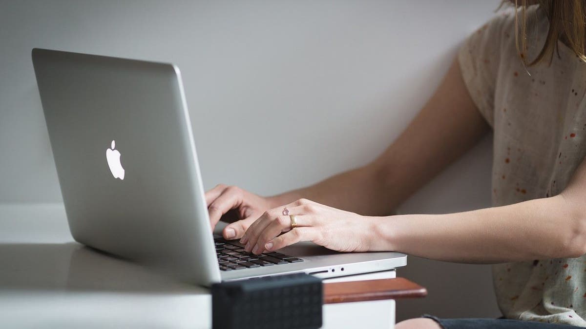 3-10-signs-your-personal-data-is-being-sold-online 10 sinais de aviso que seus dados pessoais estão sendo comprados e vendidos por corretores