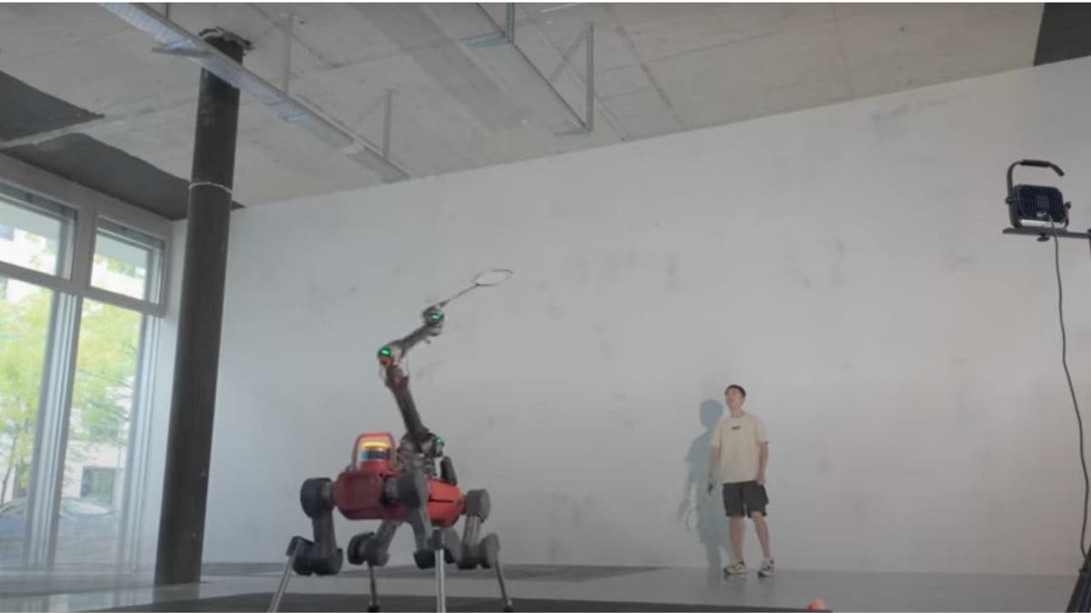 badminton robot 7