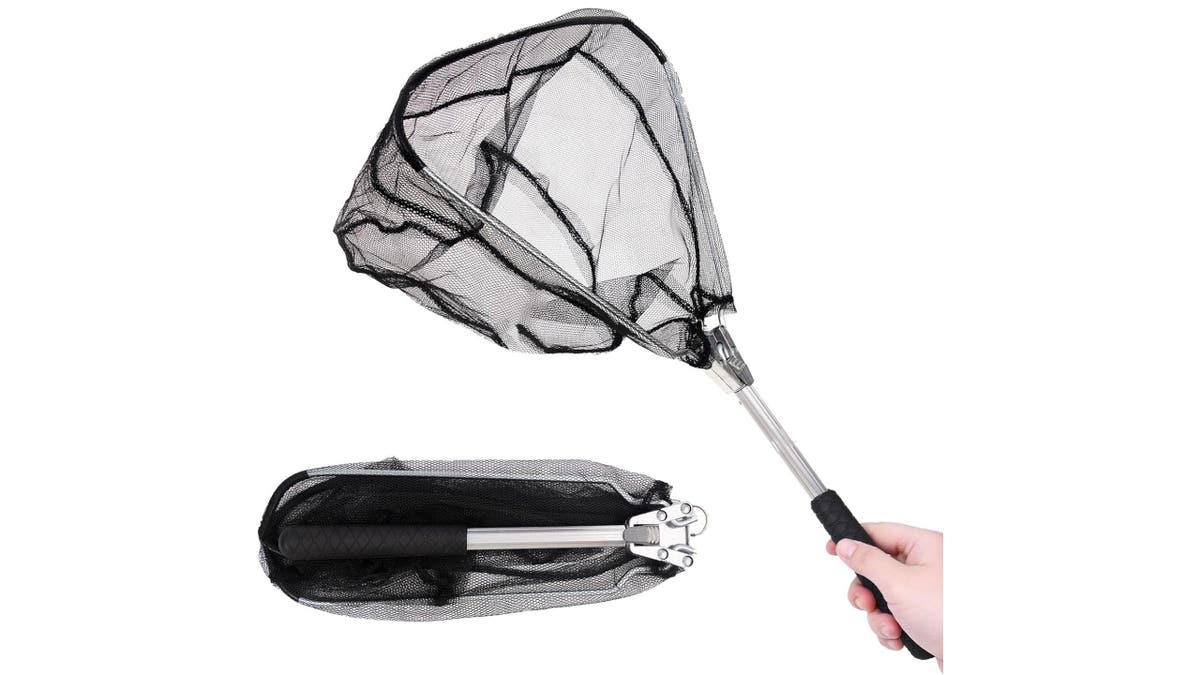 Catch small and medium-sized fish with this foldable net.