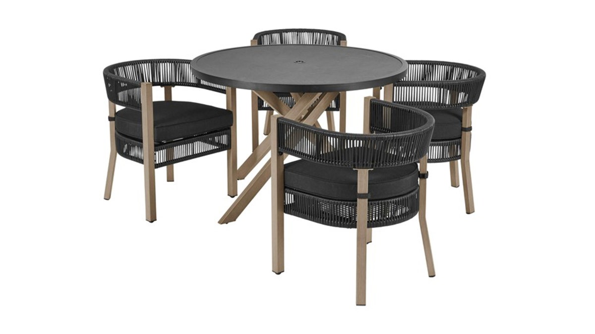Go modern with this table and chair set. 
