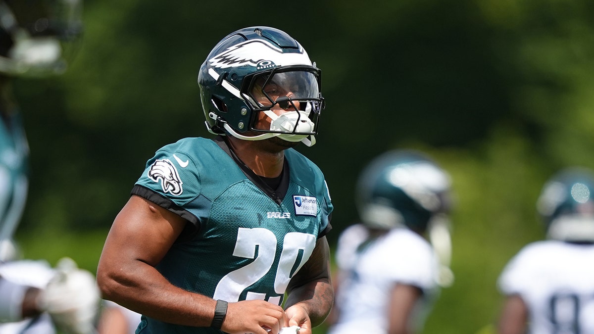 AJ Dillon practicing