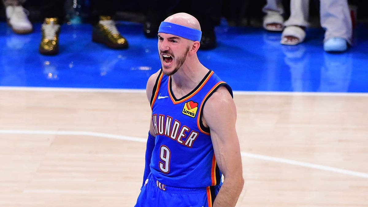Alex Caruso odpowiedział na sąd