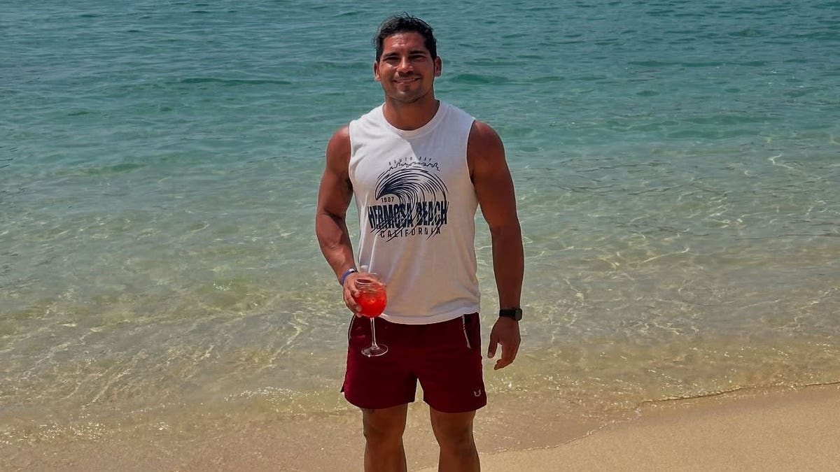 Juan Chaidez connected a beach