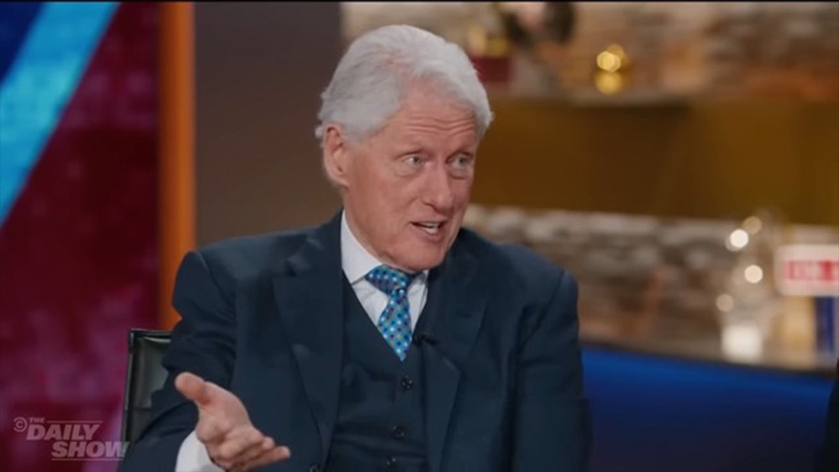 Bill Clinton connected "The Daily Show"