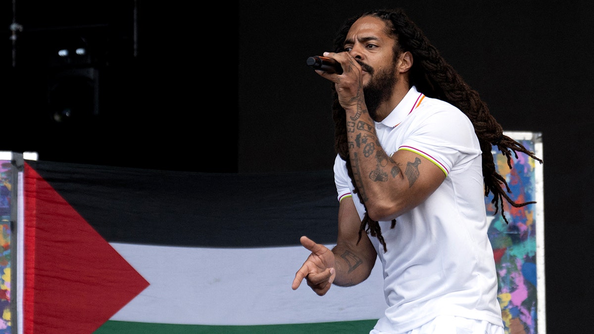 Bobby Vyland performs at Glastonbury