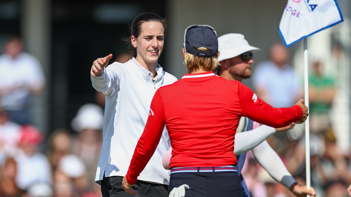 Caitlin Clark greets Annika Sorenstam