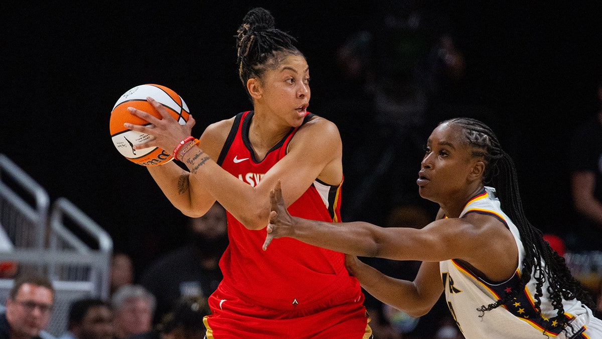 Candace Parker vs Fever