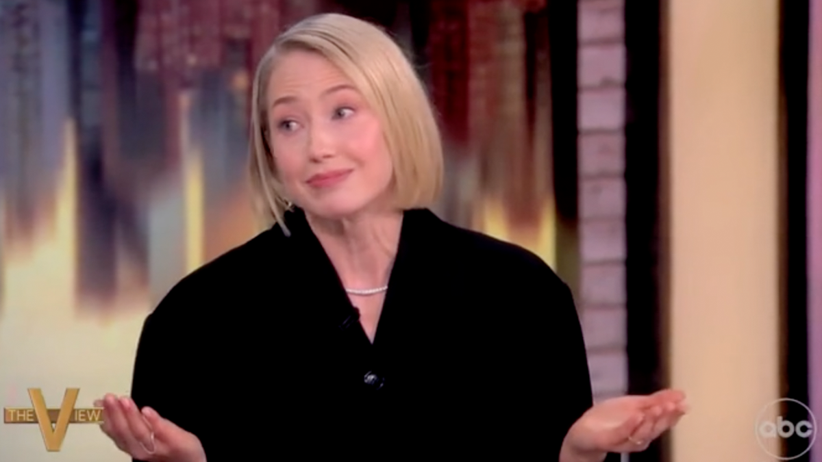 White Lotus star talks Trump on "The View."