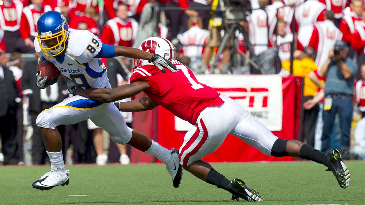 Chandler Jones vs Wisconsin