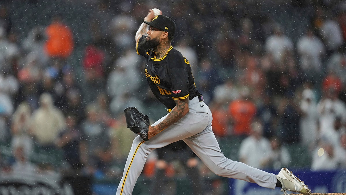 Dennis Santana throws pitch