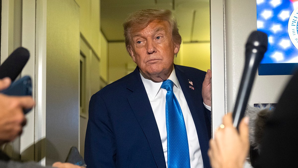 Donald Trump chegou a Washington na Força Aérea 1
