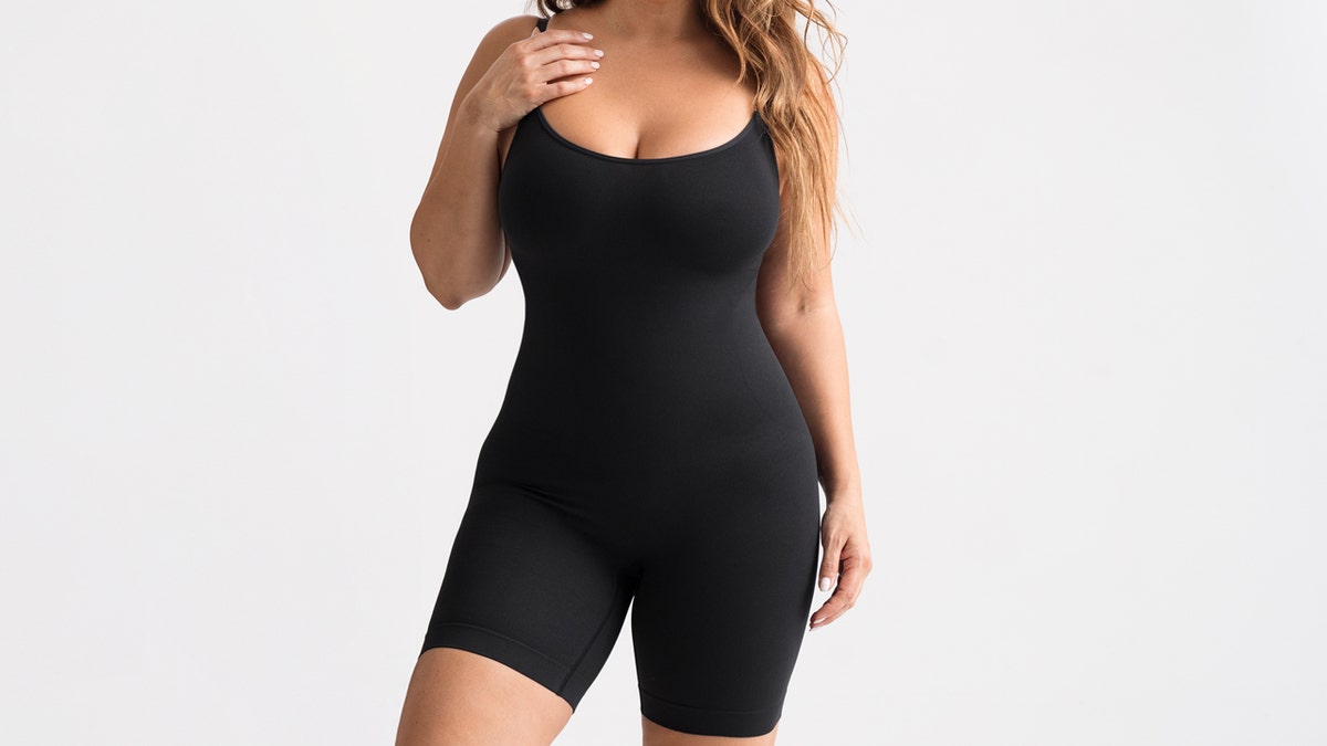 This one-piece provides a smoothing effect   from the precocious    backmost  down   to the thighs and everyplace  successful  between.