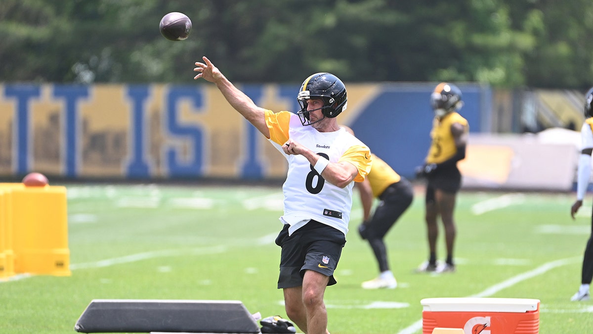 Aaron Rodgers in action