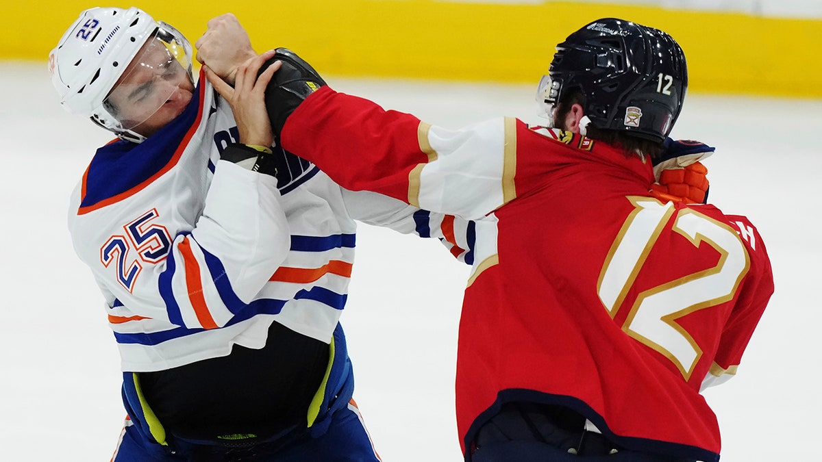 Panthers and Oilers fight