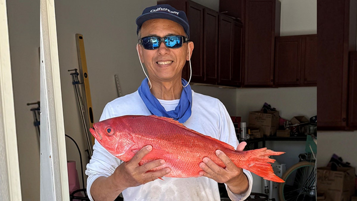 Record-breaking 6-pound vermilion snapper caught by Mississippi angler fishing record red snapper Mississippi may 2025