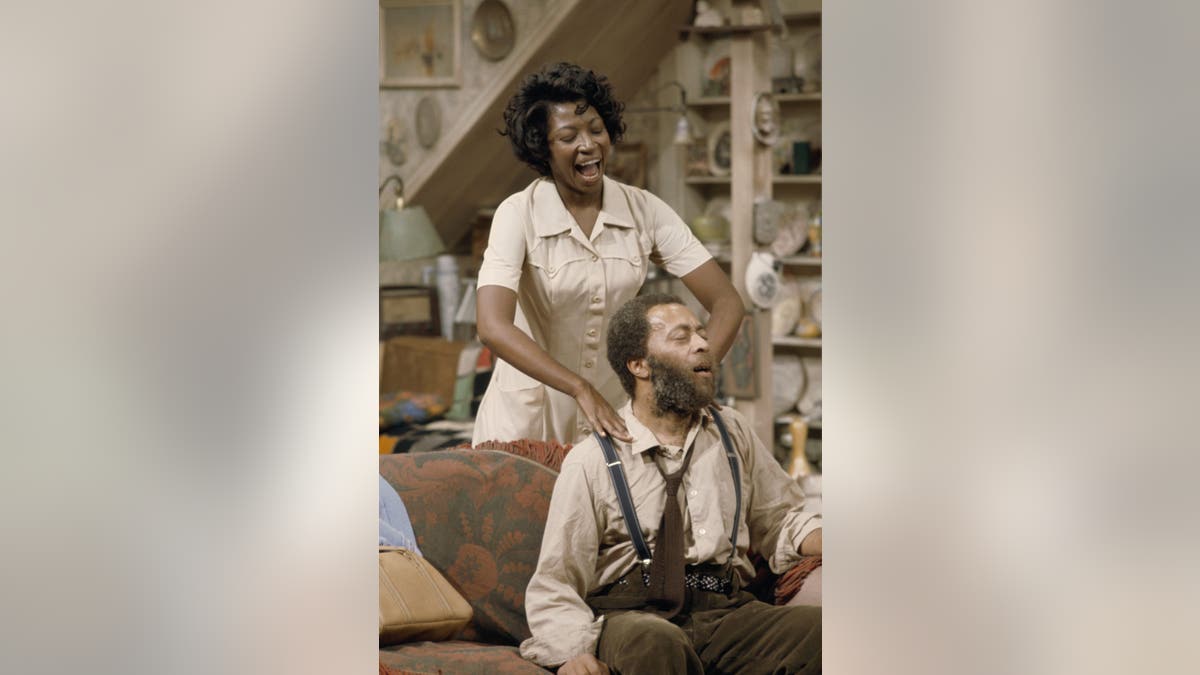 Lynn Hamilton and Whitman Mayo in Sanford and Son